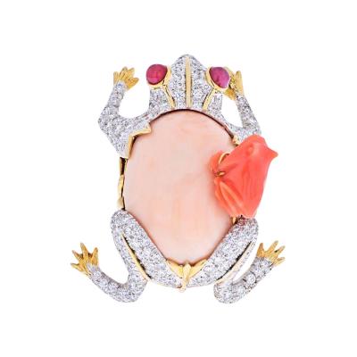 David Webb PLATINUM 18K GOLD RED EYE FROG WITH A BABY FROG IN DIAMONDS CORAL BROOCH