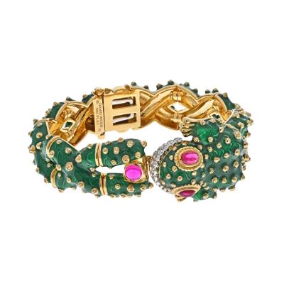 David Webb PLATINUM 18K YELLOW GOLD GREEN ENAMEL DIAMOND AND RUBY FROG BRACELET