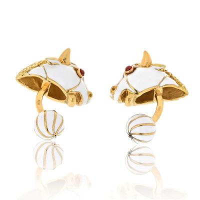 David Webb PLATINUM 18K YELLOW GOLD WHITE ENAMEL BULL WITH RUBY EYES CUFF LINKS