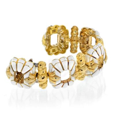 David Webb PLATINUM 18K YELLOW GOLD WHITE ENAMEL FLORAL MOTIF OPEN LINK BRACELET