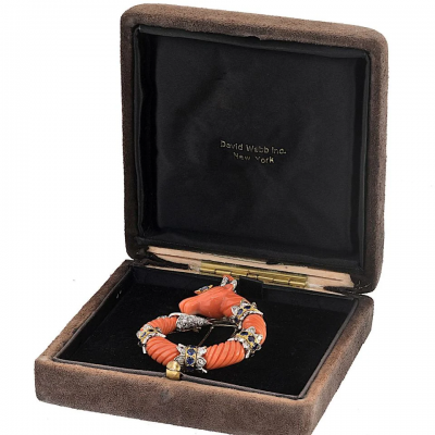 David Webb Platinum 18K Yellow Gold Carved Coral Mountain Goat Capricorn Brooch