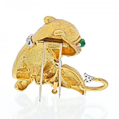 David Webb WEBB PLATINUM 18K YELLOW GOLD SITTING PANTHERE WITH A DIAMOND COLLAR BROOCH