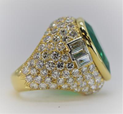 David Webb Wonderful David Webb Pear Shaped Emerald and Diamond Ring