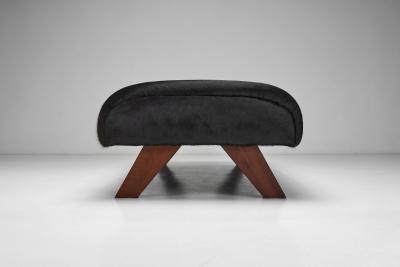 Daybed in Dark Ponyskin with Wooden Legs Europe 1940s