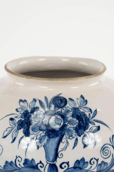 Delft Blue and White Dunkerer Tobacco Jar