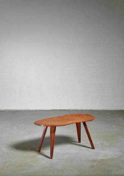 Devon Dennett Devon Dennett kidney shaped teak coffee table USA 1947