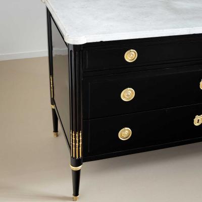 Directoire Chest of Drawers with white Marble Top France circa 1800