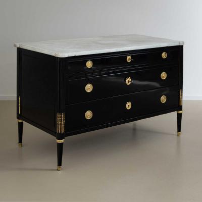 Directoire Chest of Drawers with white Marble Top France circa 1800