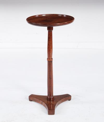 Dish Top Triangular Base Stand