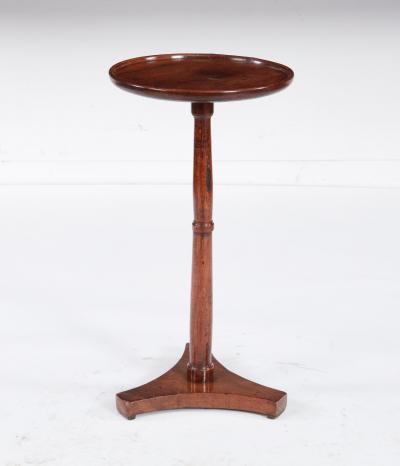 Dish Top Triangular Base Stand