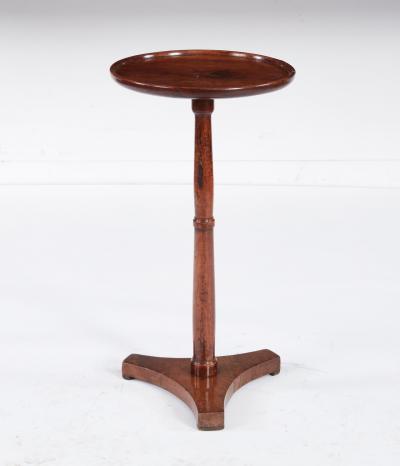 Dish Top Triangular Base Stand