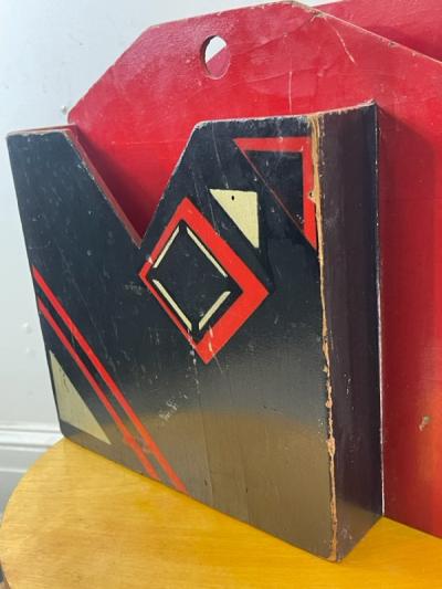 Donald Deskey RARE ART DECO MAGAZINE RACK IN THE MANNER OF DONALD DESKEY