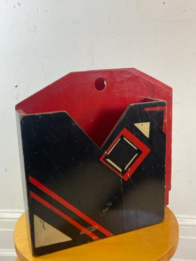 Donald Deskey RARE ART DECO MAGAZINE RACK IN THE MANNER OF DONALD DESKEY