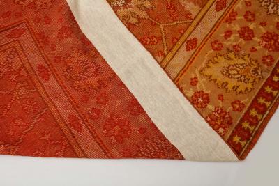 Donegal rug with unusual coloration