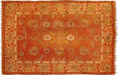 Donegal rug with unusual coloration