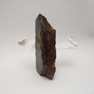 Dora Stanczel GRANDE IMAGO porcelain and Eclisseo granite sculpture