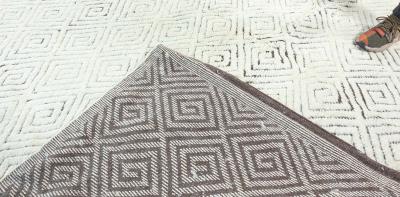 Doris Leslie Blau Collection High quality Extra Large High Low Lattice Wool Rug