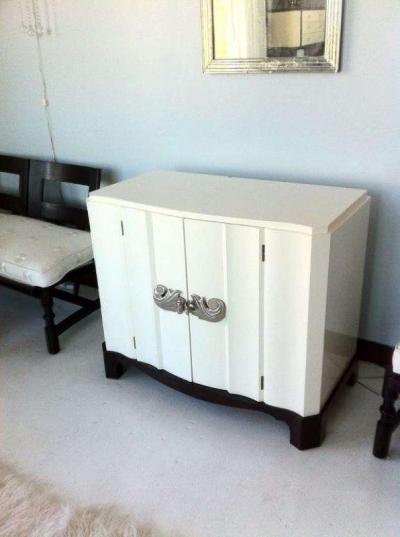 Dorothy Draper Dorothy Draper Serpentine Chest pair available 