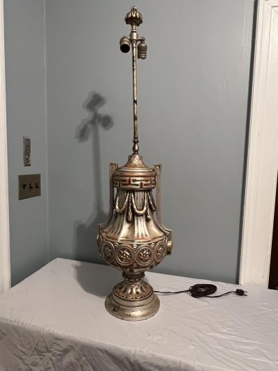 Dorothy Draper EXQUISITE PAIR OF SILVERED NEOCLASSICAL URN PLASTER LAMPS BY DOROTHY DRAPER