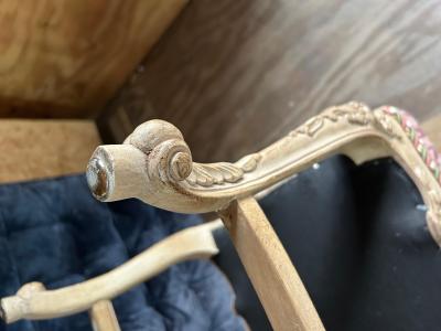 Dorothy Draper Elegant Italian Hollywood Regency Carved Wood Bench Dorothy Draper style