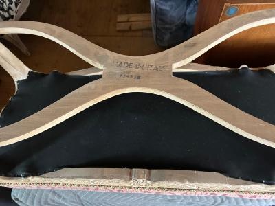 Dorothy Draper Elegant Italian Hollywood Regency Carved Wood Bench Dorothy Draper style