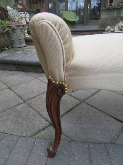 Dorothy Draper Elegant Regency Modern Cabriolet Leg Upholstered Bench Dorothy Draper