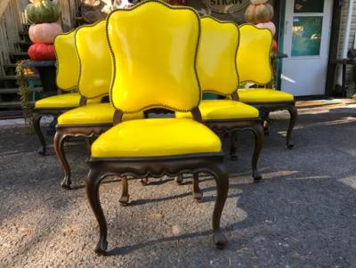 Dorothy Draper Exciting Set of 6 French Provincial Yellow Patent Leather Dining Chairs