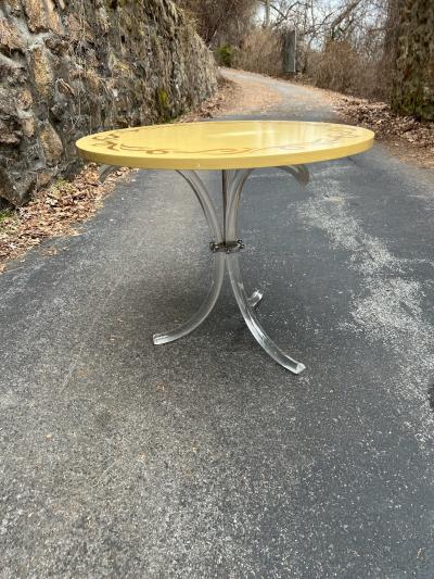 Dorothy Draper GOLD GARLAND WOOD TOP WITH GRACEFUL LUCITE BASE END TABLES BY DOROTHY DRAPER
