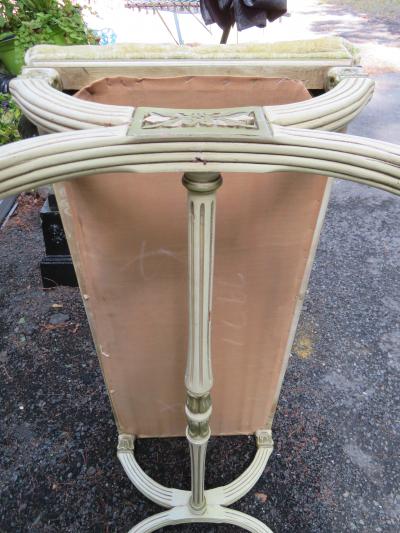 Dorothy Draper Lovely Dorothy Draper Biscuit Tufted Bench Hollywood Regency