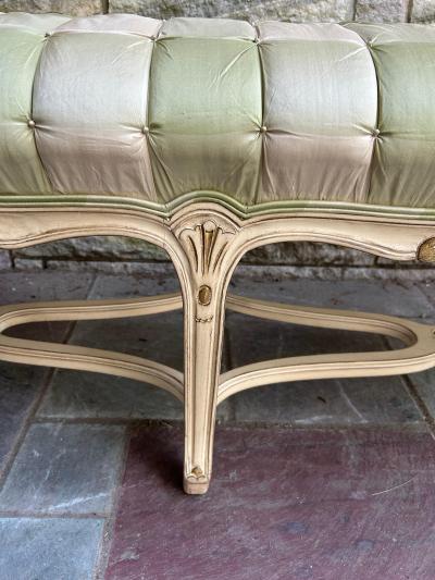 Dorothy Draper Lovely French Provincial Louis XV Style Painted Wood Bench Dorothy Draper