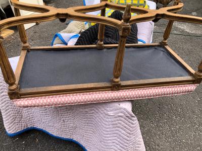 Dorothy Draper Lovely Hollywood Regency Dorothy Draper style Carved Wood Bench