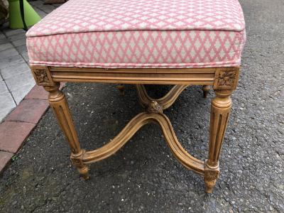 Dorothy Draper Lovely Hollywood Regency Dorothy Draper style Carved Wood Bench