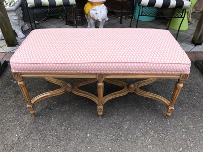 Dorothy Draper Lovely Hollywood Regency Dorothy Draper style Carved Wood Bench