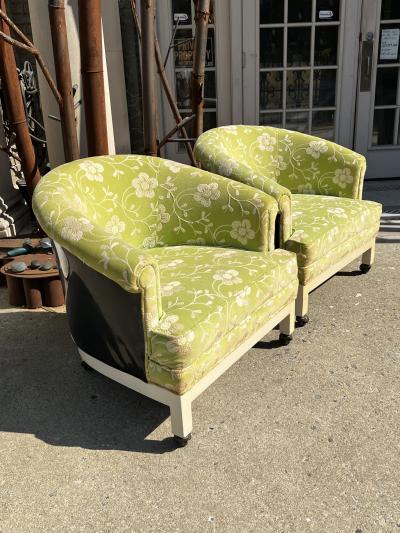 Dorothy Draper MID CENTURY PAIR OF UPHOLSTERED PATENT LEATHER CHAIRS MANNER OF DOROTHY DRAPER