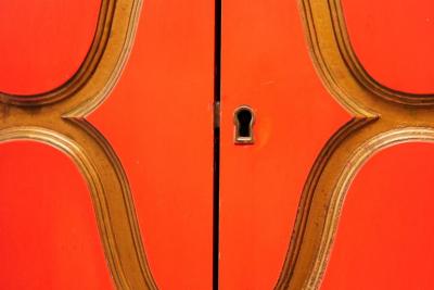 Dorothy Draper PAIR OF DOROTHY DRAPER ESPANA CABINETS FOR HERITAGE HENREDON