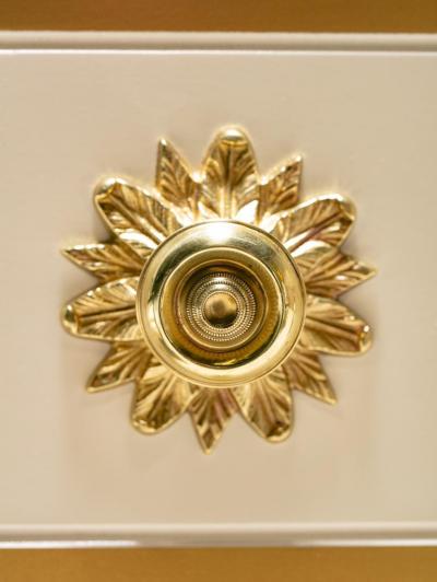 Dorothy Draper PAIR OF DOROTHY DRAPER VIENNESE COLLECTION CHESTS LACQUERED IN IVORY CIRCA 1963