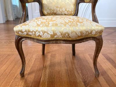 Dorothy Draper Pair of Fancy French Louis XV Refined Fauteuils Chairs Mid Century