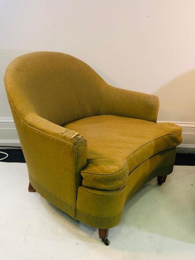 Dorothy Draper Pair of Rare Dorothy Draper Chairs