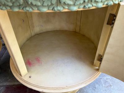 Dorothy Draper Stunning Pair Hollywood Regency Pedastal Drum Table Night Stand Mid Century