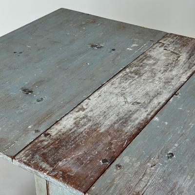 Drop leaf table Sweden 19th century