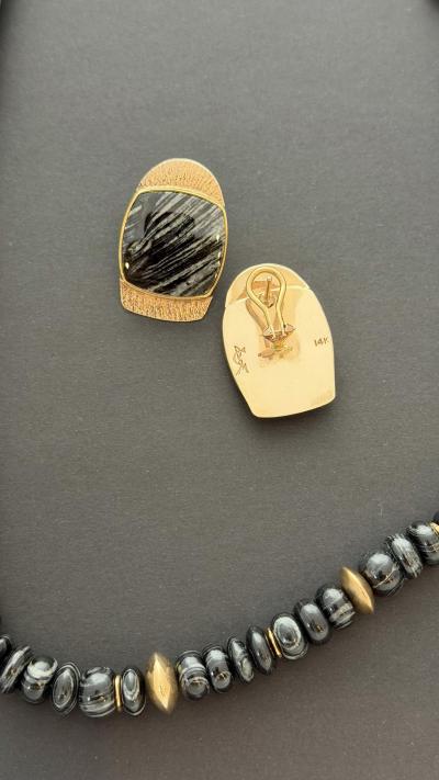Duane Maktima Gold onyx necklace and earrings set14 kt gold