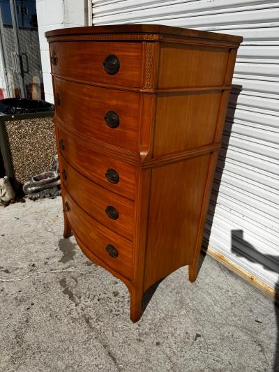 Duncan Phyfe Duncan Phyfe Style 5 Drawer Ribbon Mahogany Chest