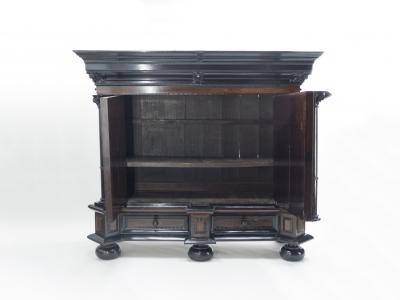 Dutch 17th Century rosewood ebony Baroque cupboard Kussenkast 1670