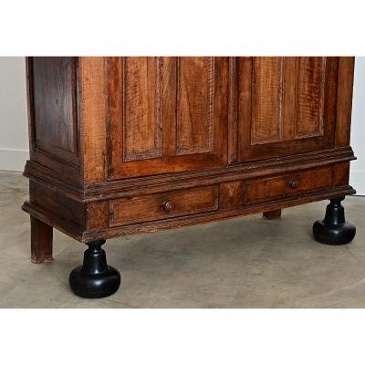 Dutch 18th Century Oak Kussenkast Armoire