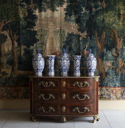 EARLY 18TH CENTURY DUTCH DELFT GARNITURE