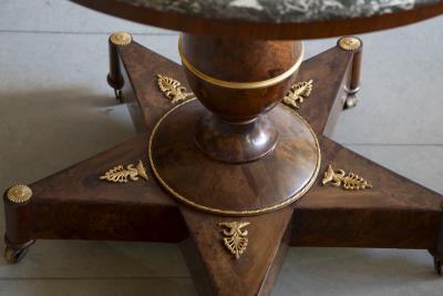 EARLY 19TH CENTURY FRENCH EMPIRE GUERIDONWITH GILT STARS