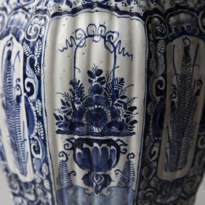 EARLY 19th CENTURY DELFT OCTAGONAL BALUSTER VASE CONVERTED TO A LAMP