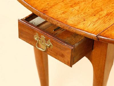 EARLY CHIPPENDALE SIX LEGGED DROP LEAF TABLE FITTED WITH A DRAWER