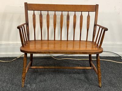 EARLY WINDSOR BEAUTIFUL SPINDLE WOODEN BENCH
