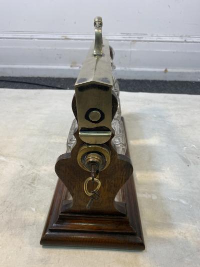 ELEGANT VICTORIAN THREE DECANTER TANTALUS